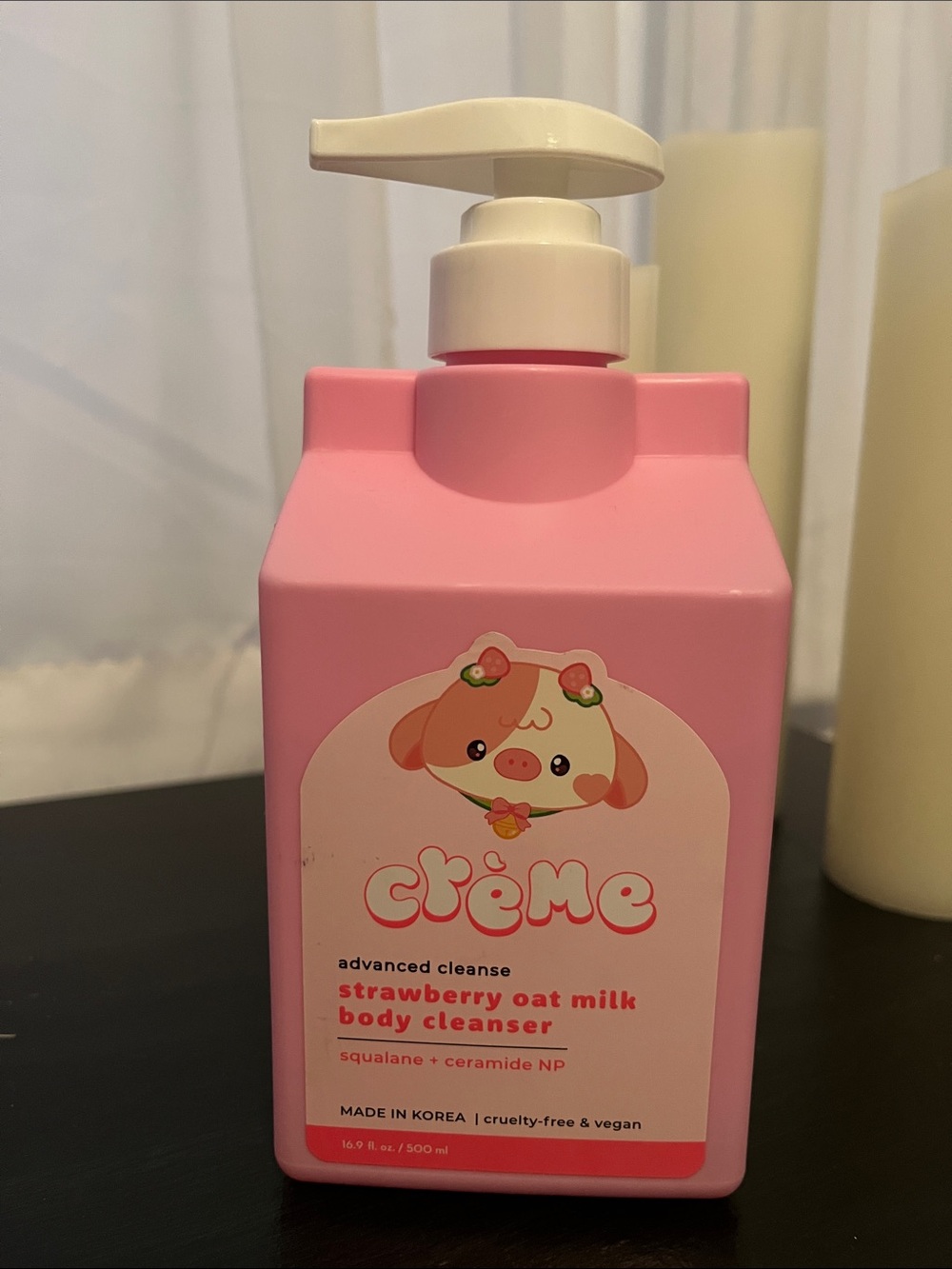 Crème Strawberry Oat Milk Body Cleanser — Pink